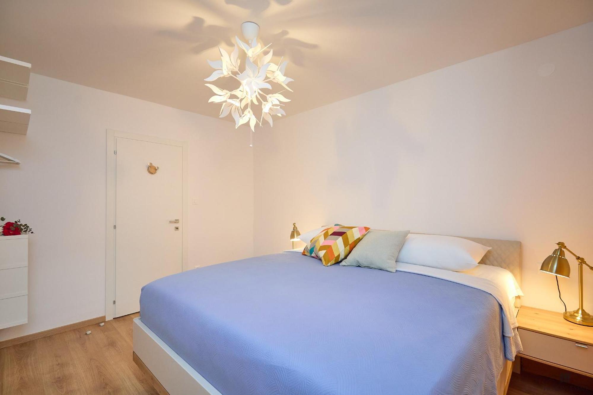 Hedera Estate, Hedera A9 *